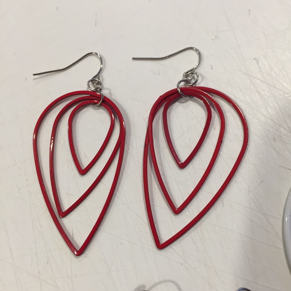 Pierced Earring Set - Picture 3 of 4